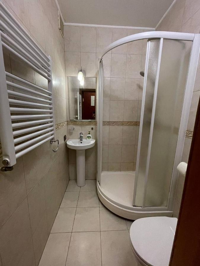 One Bedroom Kreschatik Str 4 키예프 외부 사진